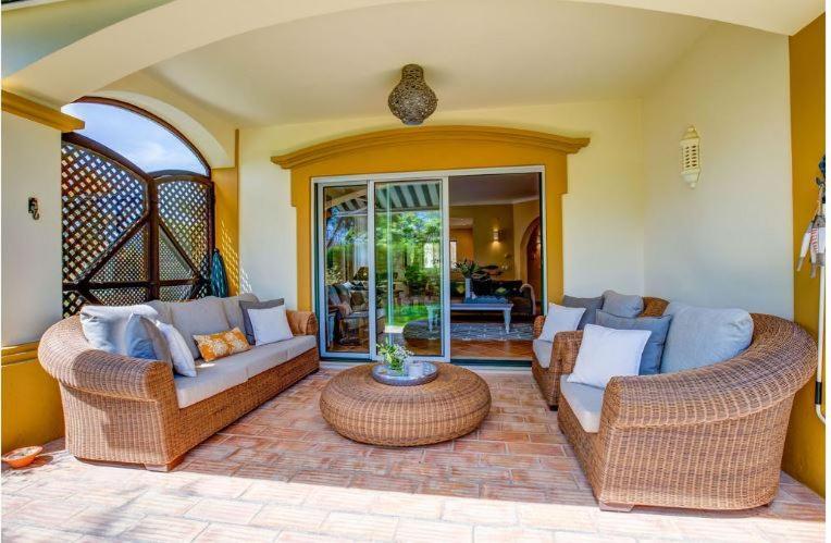 2Bedroom Bungalow Heated Shared Pool ,Near Carvoeiro And Ferrugudo Exterior foto